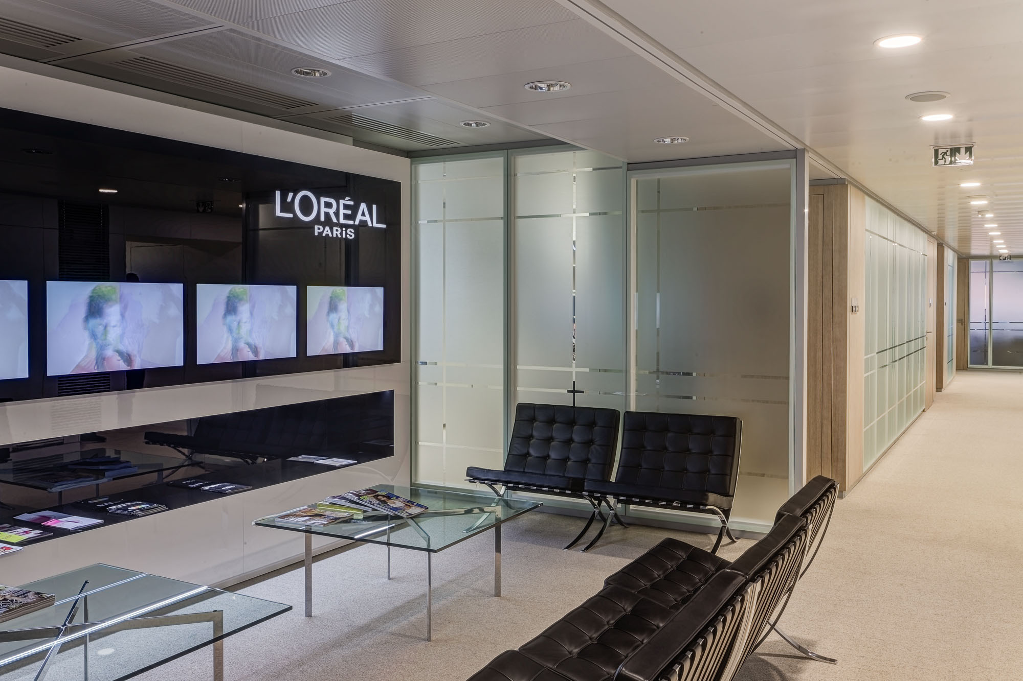 L'OREAL PARIS