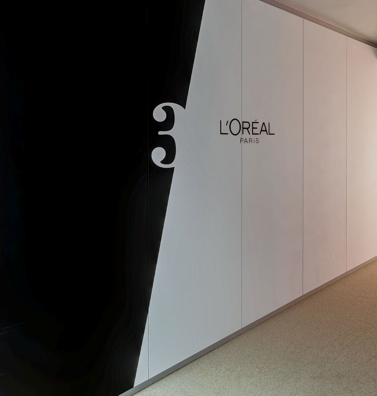 L'OREAL PARIS